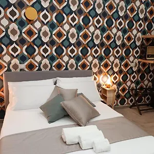 https://geometric-art-home.barihotels.org
